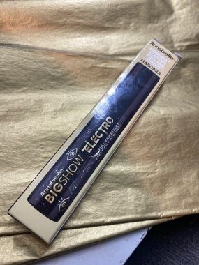Annabelle Big Show Electro Mascara - Black and Gold Packaging